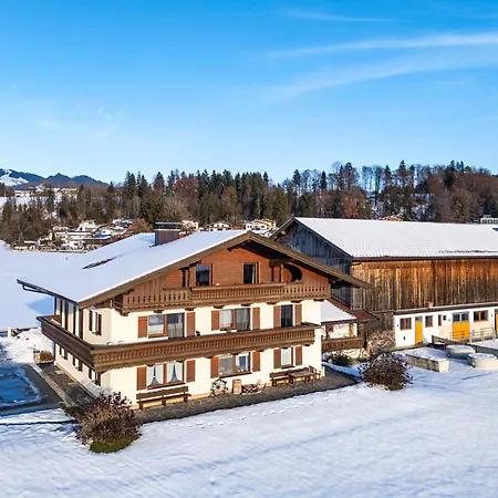 Bauernhof Grafenhof Апартаменты *
